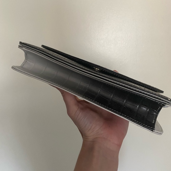 $15 SALE 🐊 BRAND NEW 🐊 BCBG style ombre faux croc mini crossbody clutch purse - Picture 4 of 9